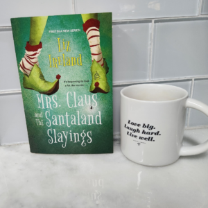 Mrs. Claus and the Santaland Slayings CR